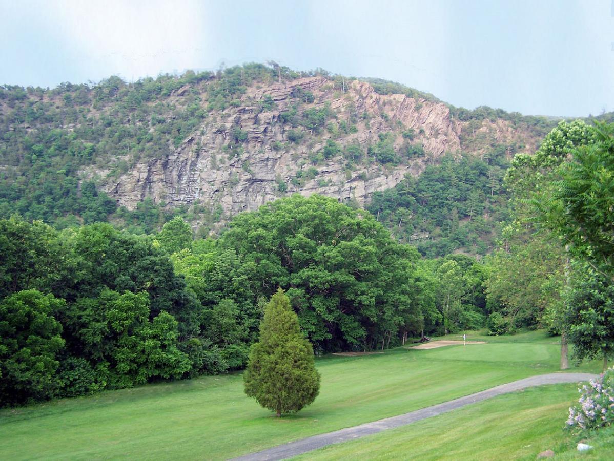 Cliff View Inn Covington Dış mekan fotoğraf